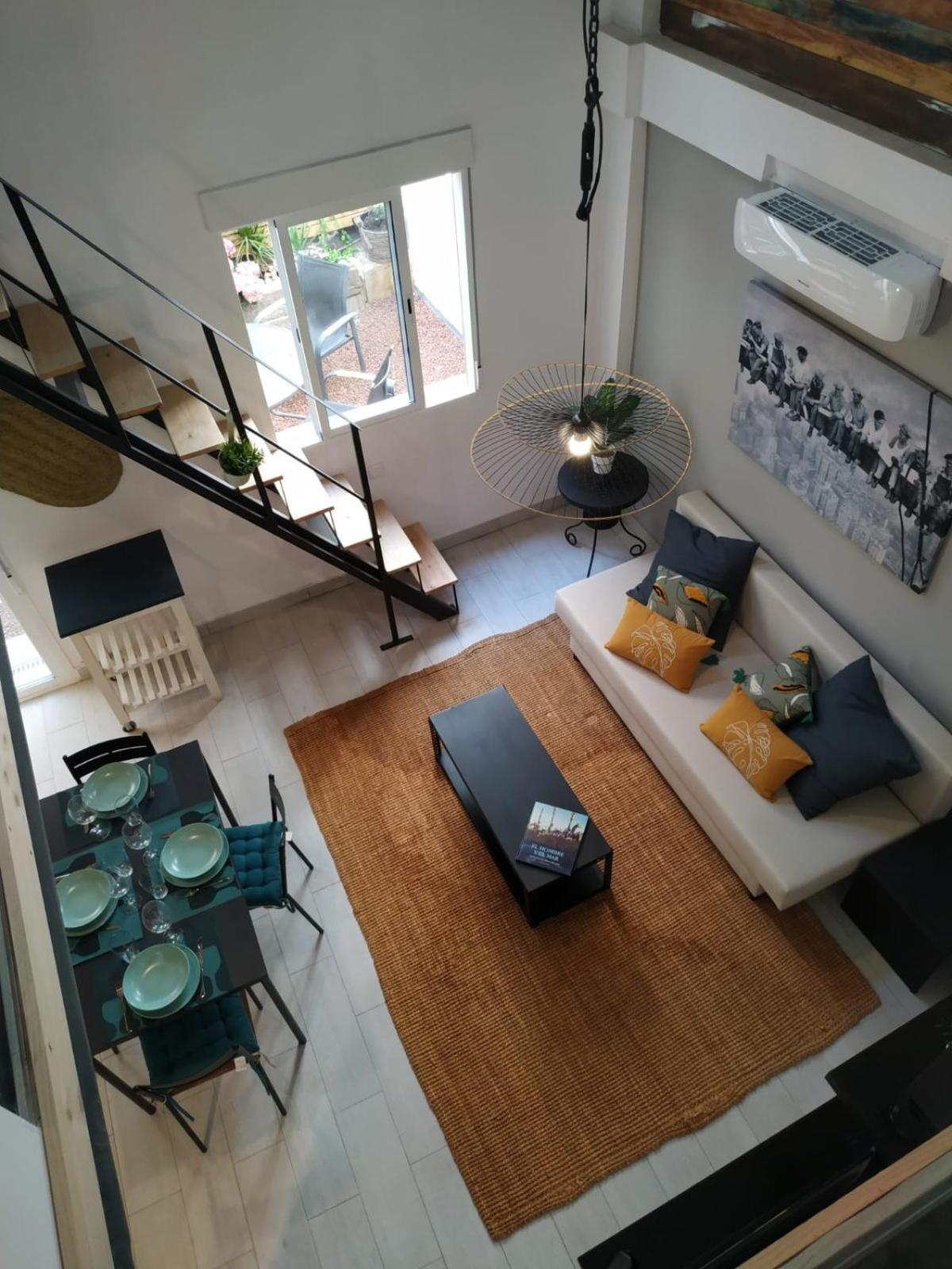 Centrico Apartamento Familiar Con Patio Privado アリカンテ エクステリア 写真